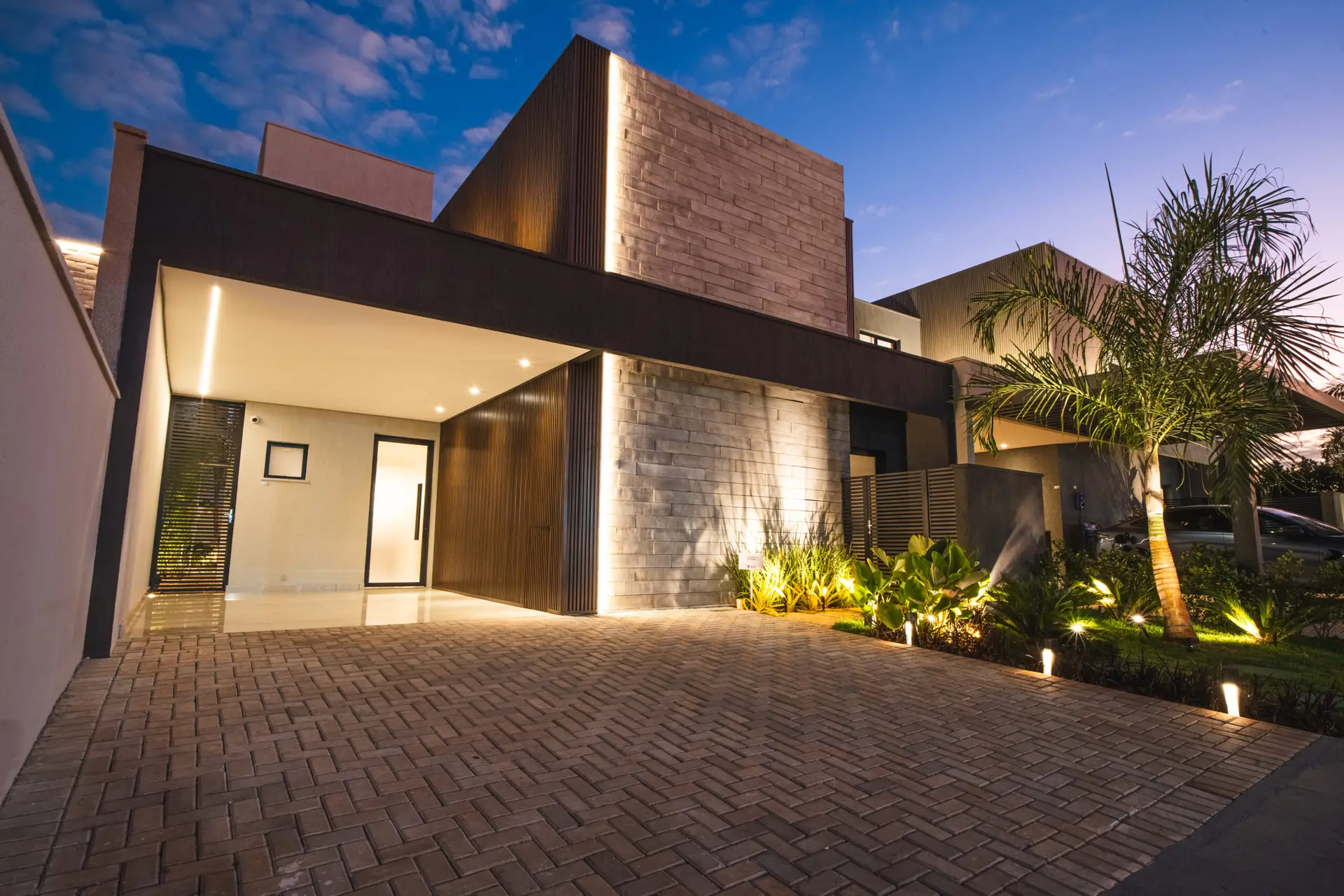 Casas Jardins 21 LL704103-HDR
